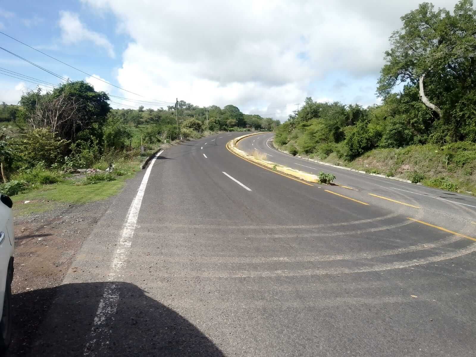 VENDO TERRENO A PIE DE CARRETERA VENDO TERRENO A PIE DE CARRETERA